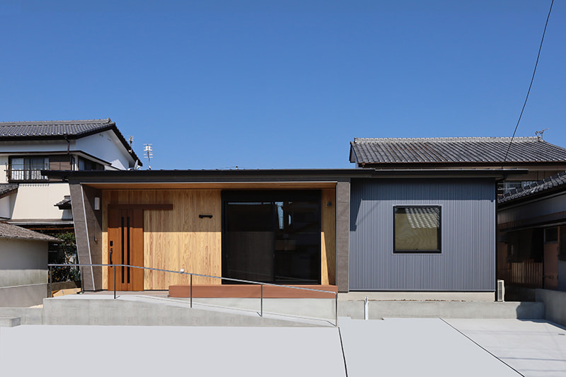 H.HOUSE